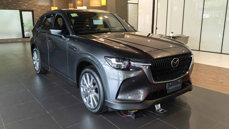 Mazda CX-30 RSE, 滿1,000km保養分享@桃園慶達汽車 (含CX-90靜態賞車分享)