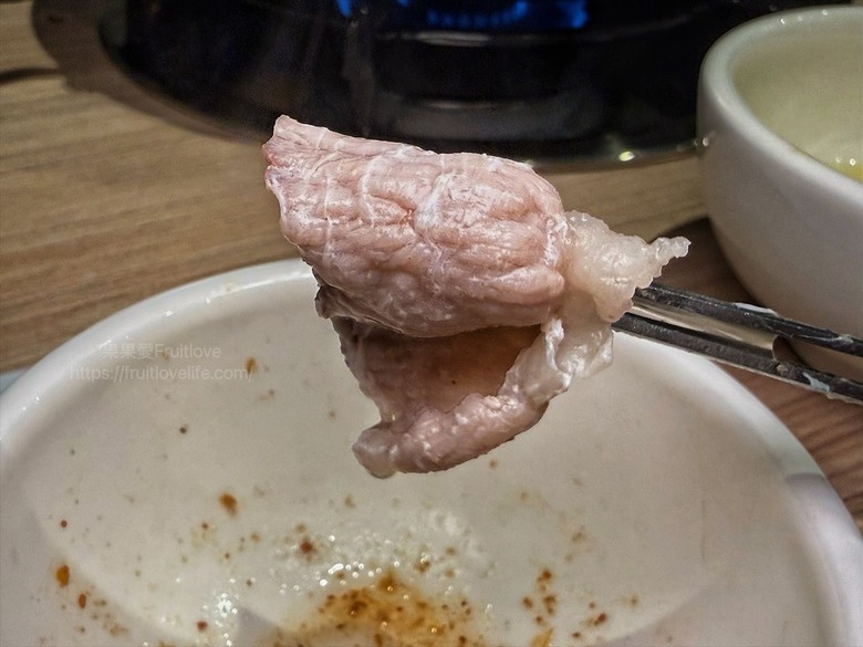 點我看大圖 四代傳承古早味!手炒沙茶爐清甜不膩,越煮越香,台中聚餐推薦