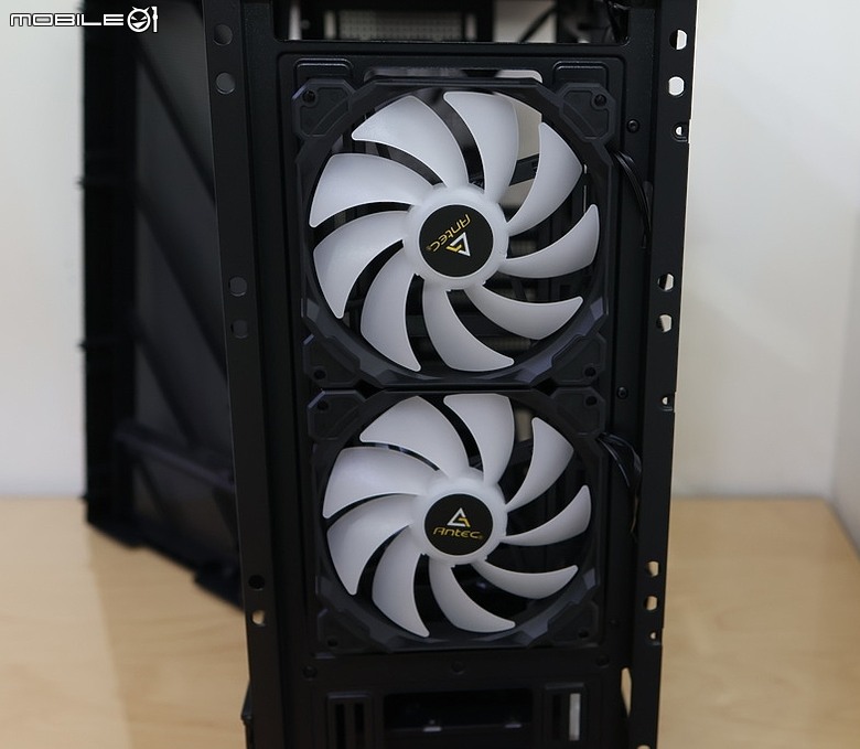木紋裝飾風量強化 Antec P30 ARGB