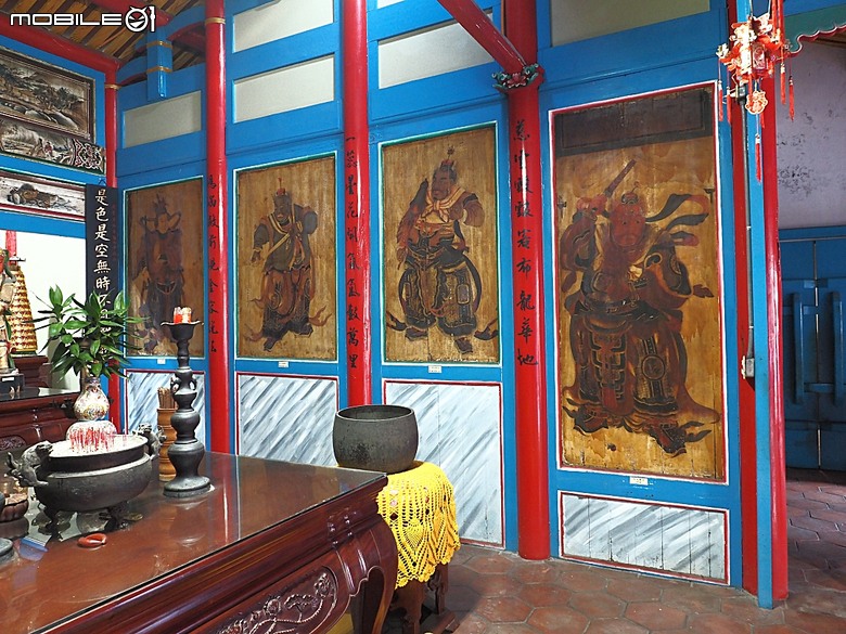 彰化 彰邑聖王廟(威惠宮)、大西門福德祠、彰邑關帝廟、彰邑慶安宮、懷忠祠、曇花佛堂、梨春園曲館 — 彰化市區古蹟探訪之一