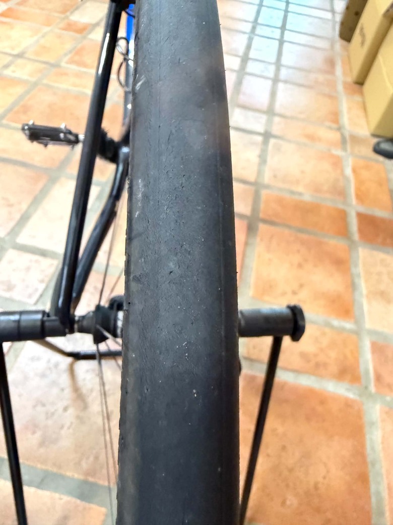 Maxxis high road SL 28C 爆胎 (後續使用經驗更新)