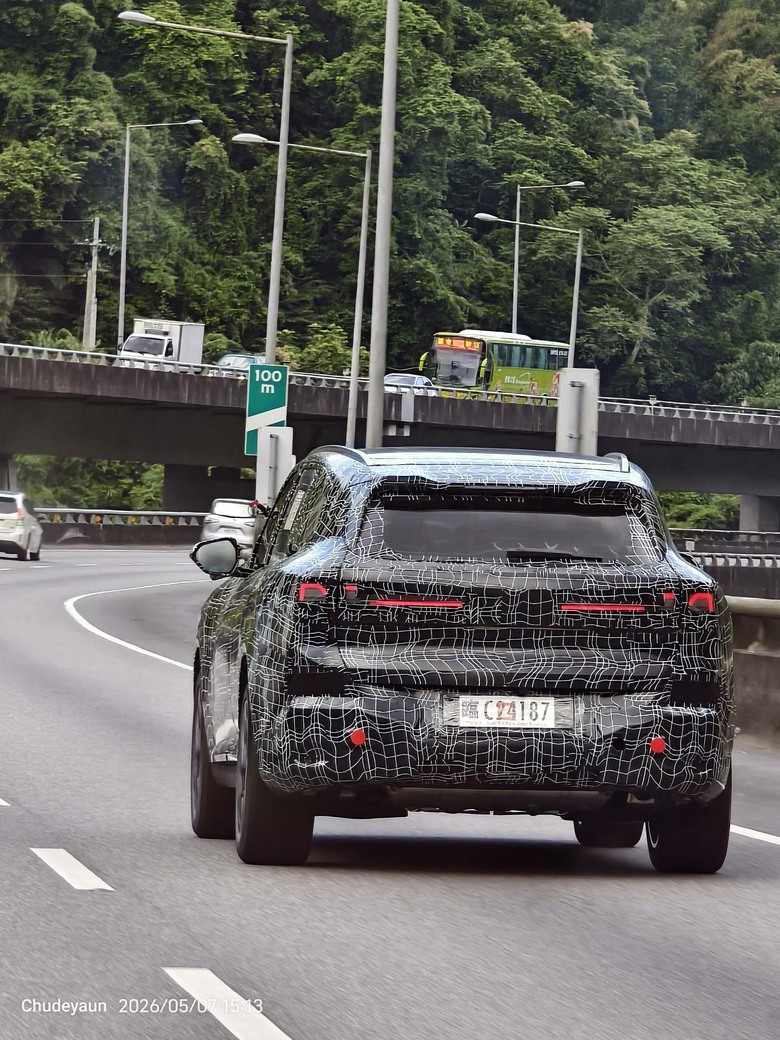 [更正] X5 偽裝車 - 國道五出沒