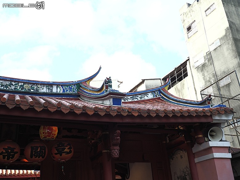 彰化 彰邑聖王廟(威惠宮)、大西門福德祠、彰邑關帝廟、彰邑慶安宮、懷忠祠、曇花佛堂、梨春園曲館 — 彰化市區古蹟探訪之一
