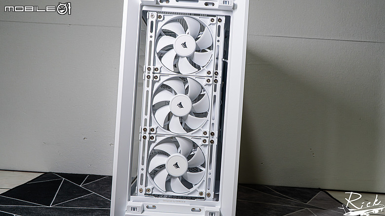 點我看大圖 【開箱】木紋靜謐氣息 | CORSAIR FRAME 4000D WOOD RS WHITE
