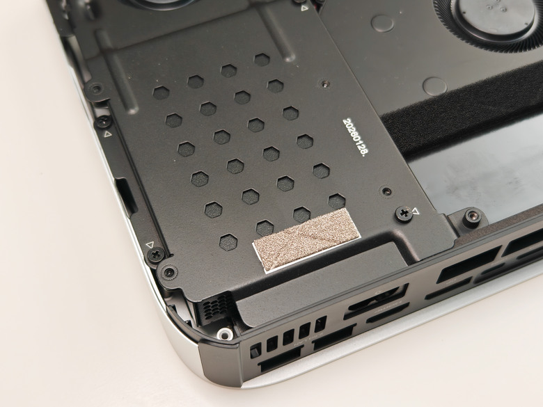 Minisforum AI X1 Pro 255 迷你電腦簡單開箱