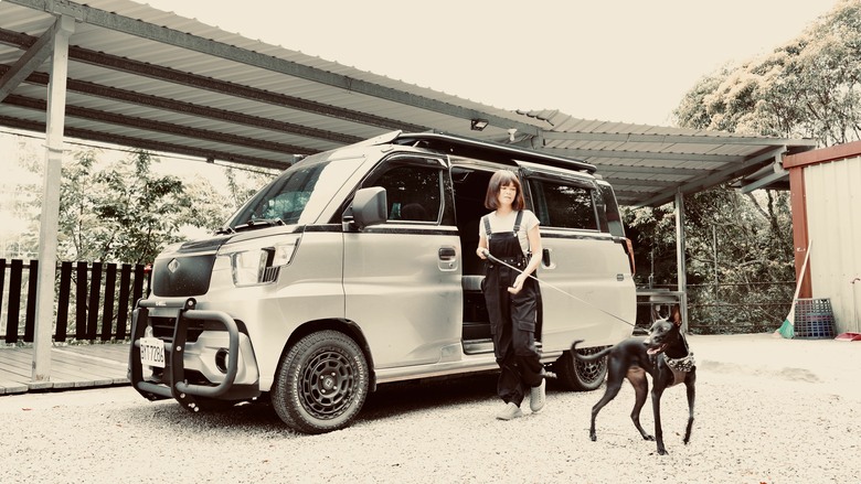 DIY改裝福斯露營車 頭城小夫妻的車宿心得｜300元超值車泊點