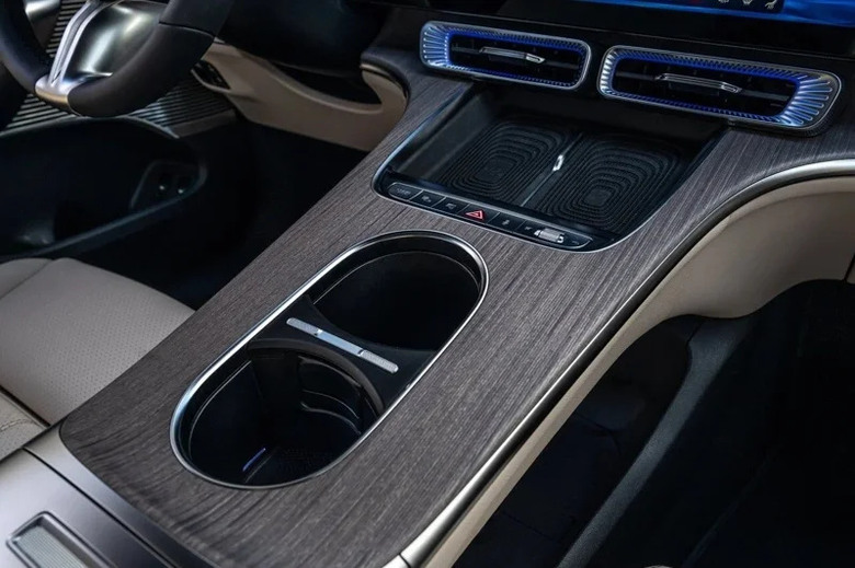 回應用戶需求!Mercedes-Benz 實行「大螢幕+物理按鈕」座艙策略 電容式觸控將退場