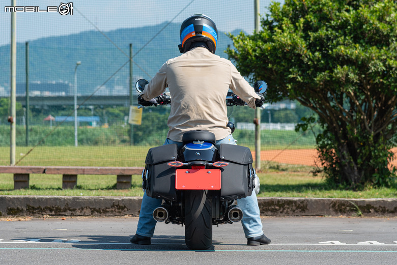 點我看大圖 BMW Motorrad R 18 Classic試駕報告|現代科技回望歷史,致敬再現品牌經典