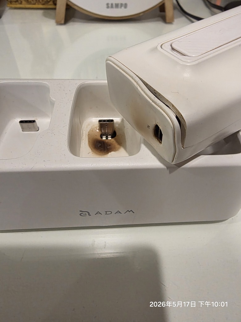 亞果的行動電源燒了