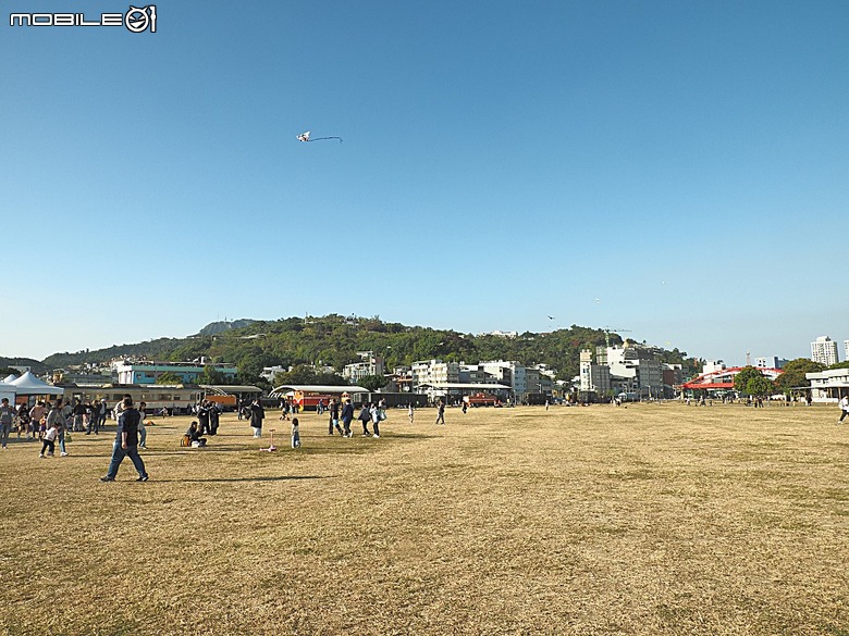 哈瑪星鐵道園區、舊打狗驛故事館、高雄港車站北號誌樓、鐵道園區天空雲台、金馬賓館當代美術館、打狗水道量水器室,附掛2026高雄冬日遊樂園紀實 — 冬日高雄港濱散策 哈瑪星鐵道園區篇