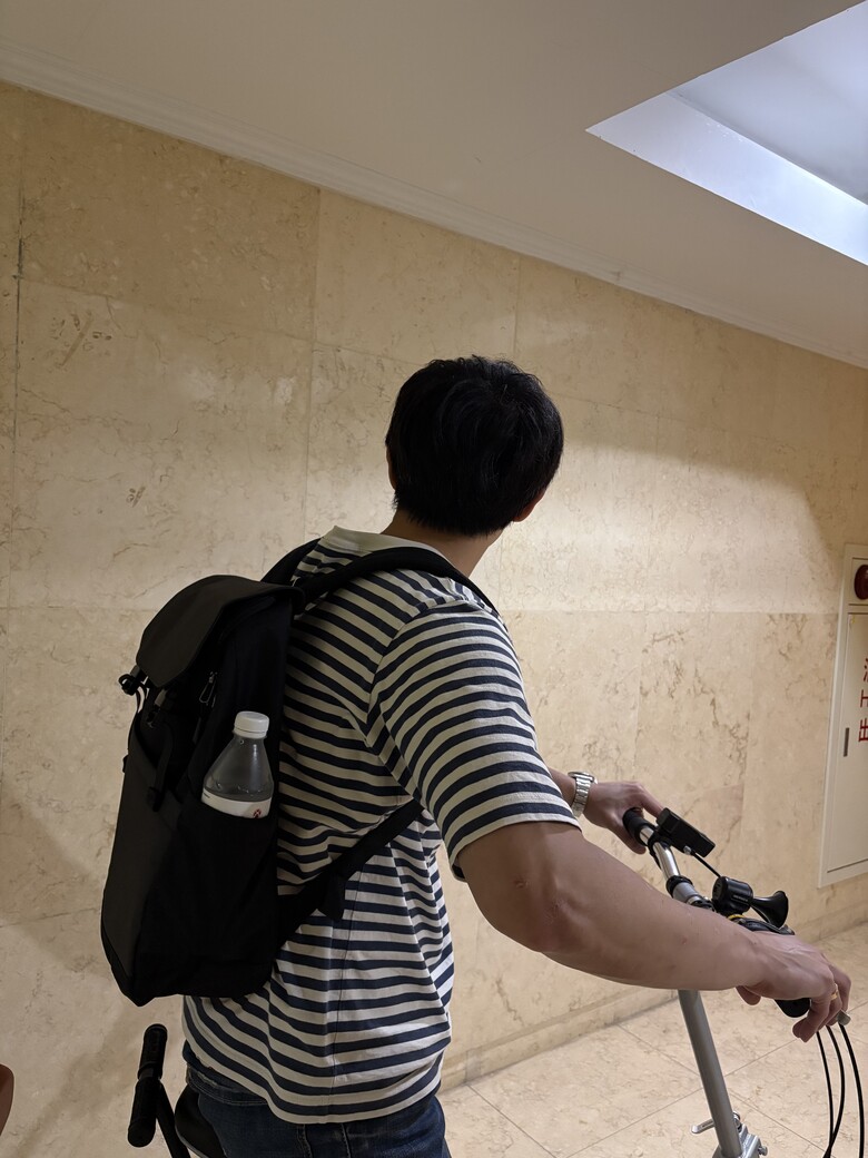 通勤筆電包｜tomtoc Slash-T64 Flip Laptop Backpack (同場加映｜金門小菜刀）