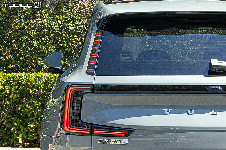 Volvo EX90 美國試駕報導｜承先啟後、引領未來的七座電動休旅！