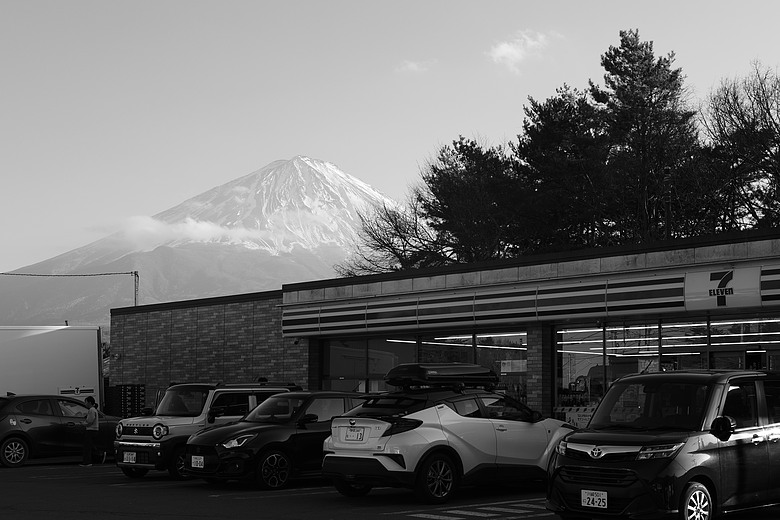 [分享] 當旅遊照少了色彩(下) — Leica M10