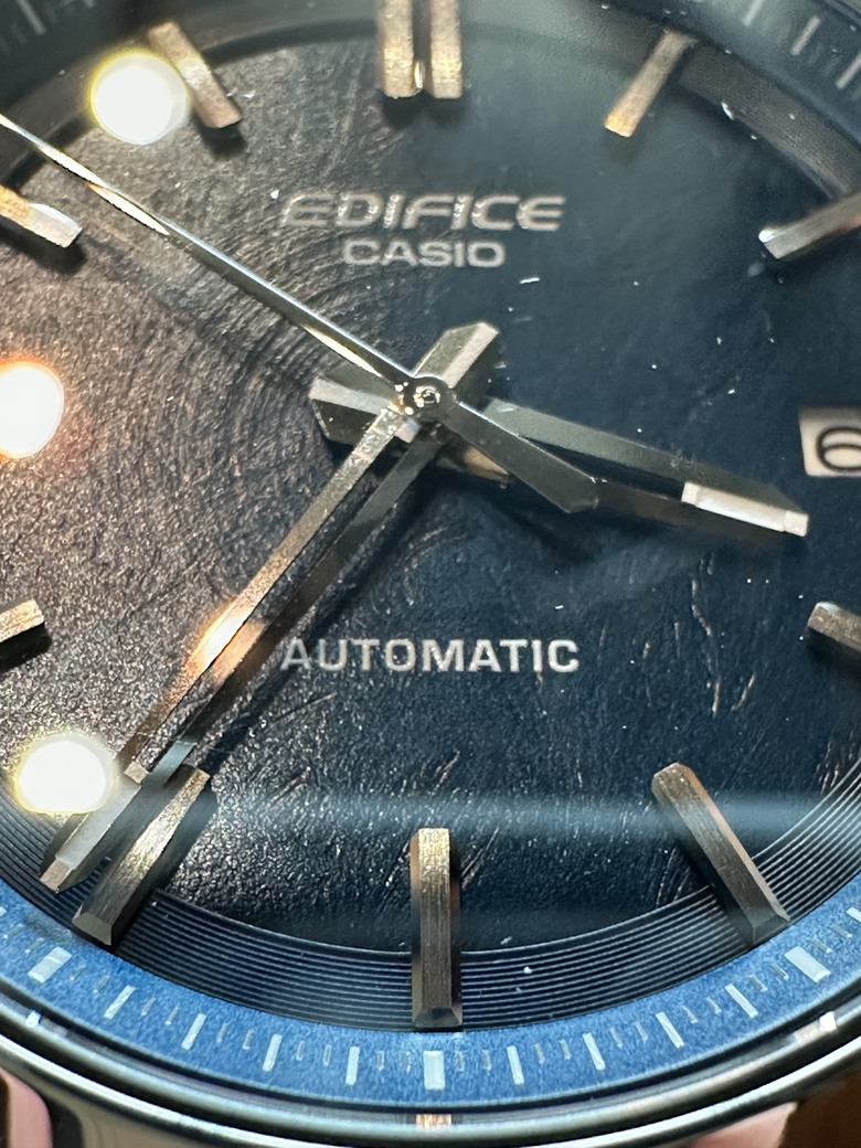 ［開箱］CASIO的創新與經典,機械錶和電子錶雙重衝擊。EFK-110D-2A加DW-6900JV-1DR