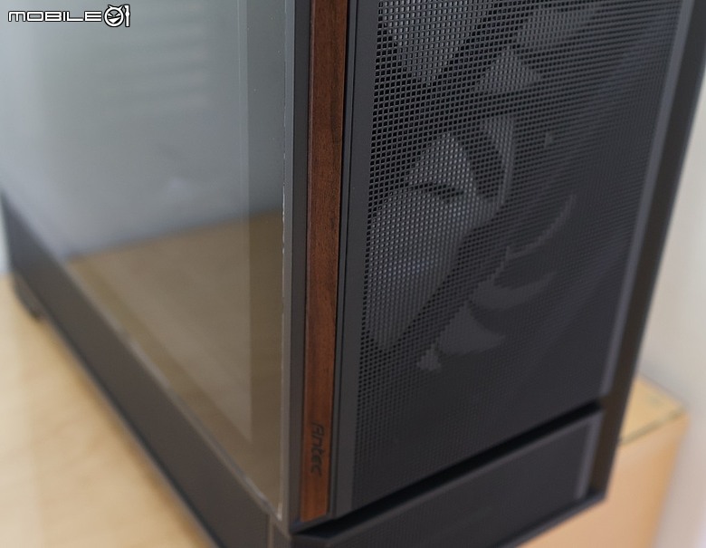 木紋裝飾風量強化 Antec P30 ARGB