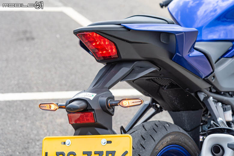 2026 YAMAHA YZF-R3試駕報告｜造型大改款帥得有感、熟悉的平台好騎依然！