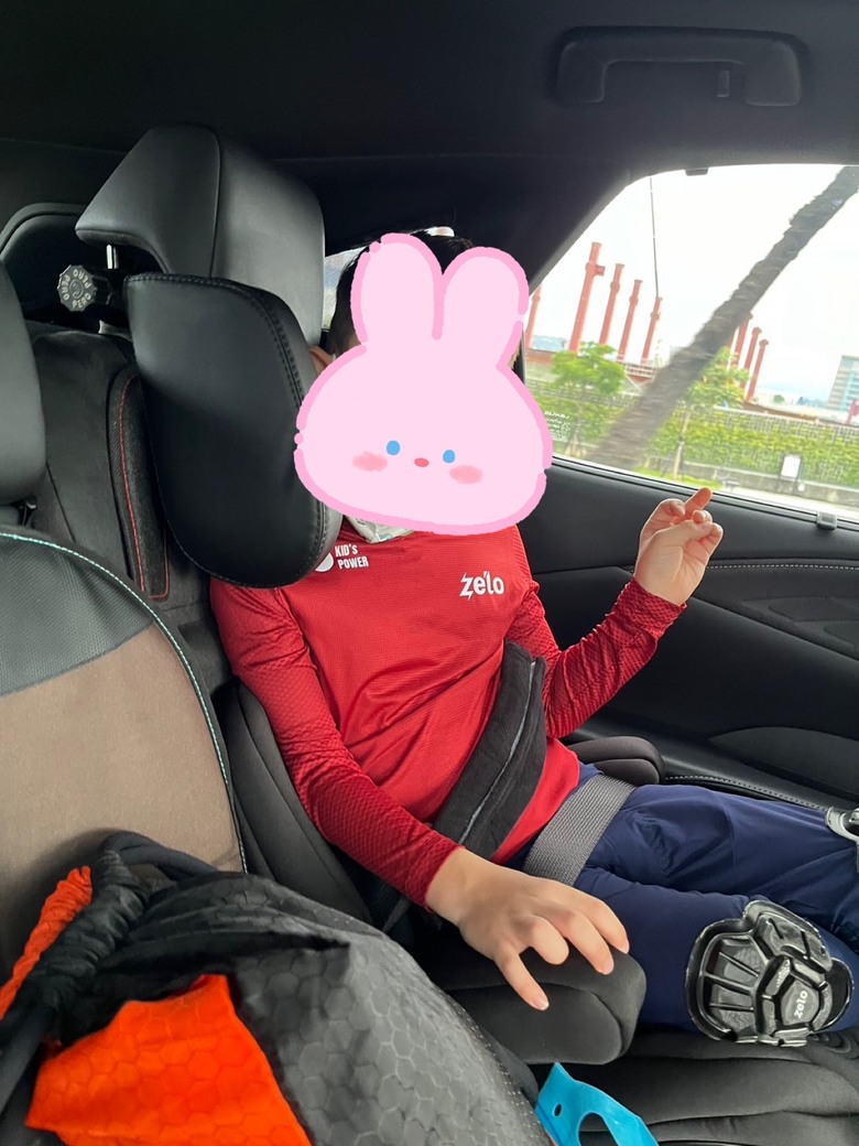 ［ 心得 ］PERO NI ISOFIX 增高墊 + 增高墊側睡頭枕III代