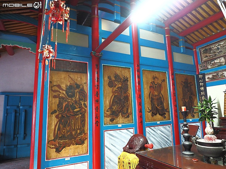 彰化 彰邑聖王廟(威惠宮)、大西門福德祠、彰邑關帝廟、彰邑慶安宮、懷忠祠、曇花佛堂、梨春園曲館 — 彰化市區古蹟探訪之一