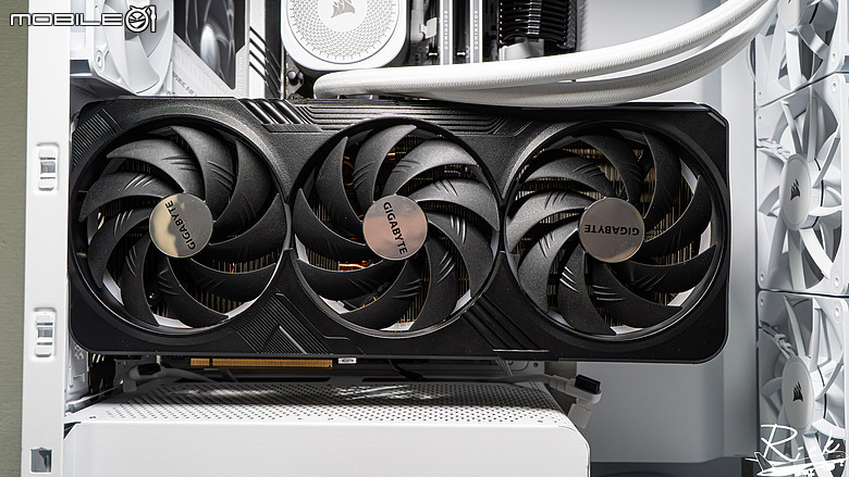 點我看大圖 【開箱】木紋靜謐氣息 | CORSAIR FRAME 4000D WOOD RS WHITE