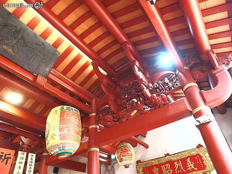 彰化 彰邑聖王廟(威惠宮)、大西門福德祠、彰邑關帝廟、彰邑慶安宮、懷忠祠、曇花佛堂、梨春園曲館 — 彰化市區古蹟探訪之一