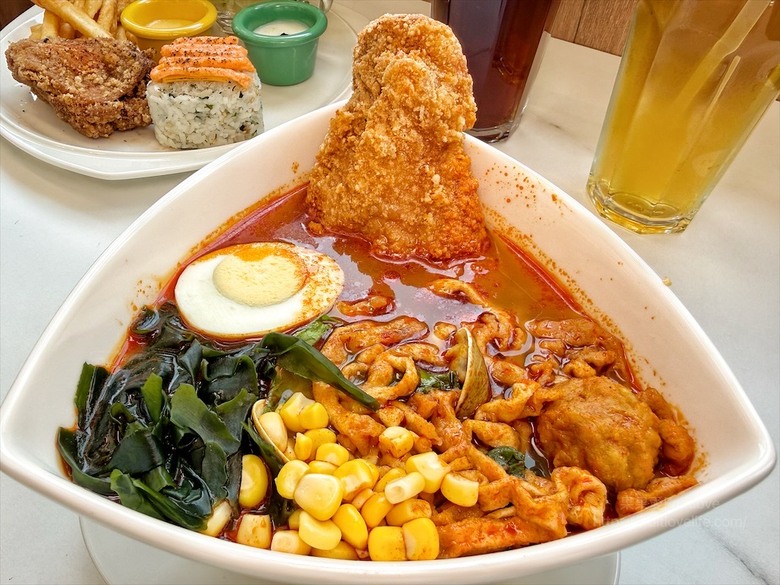 后里早午餐推薦，拼盤、鍋燒、咖哩飯統統有，就在麗寶樂園附近！