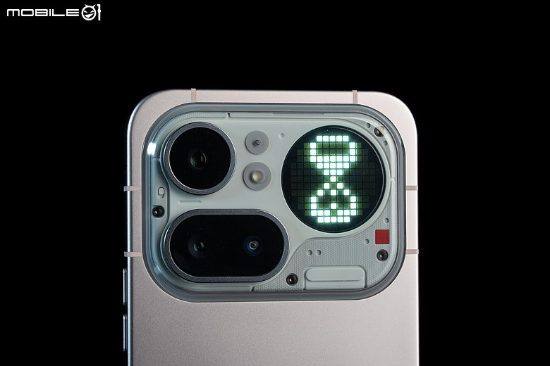 Nothing Phone (4a) Pro｜金屬美學+3.5x 長焦，中階潮機再升級！
