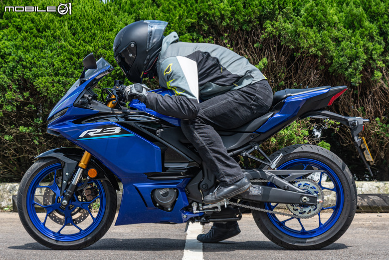 2026 YAMAHA YZF-R3試駕報告｜造型大改款帥得有感、熟悉的平台好騎依然！