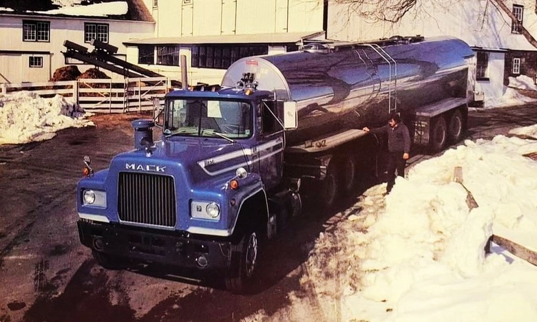【玩情懷收回憶】上個世紀變形機器人食玩模型（大型車、火車篇）