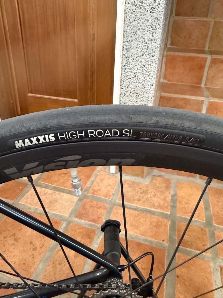 Maxxis high road SL 28C 爆胎 (後續使用經驗更新)