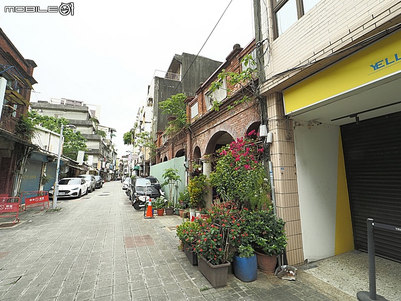 桃園景福宮、大廟口派出所、桃園77藝文町、桃園文學館、桃園市新住民文化會館、桃園軌道願景館、米倉劇場、桃園文昌宮、桃園第一街 — 2026桃園舊市區與古城巡訪