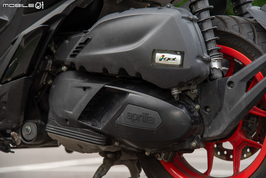 Aprilia SR-GT試駕報告｜沒踏板但很好玩！歐系速克達老車新試！