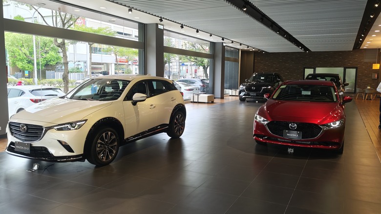 Mazda CX-30 RSE, 滿1,000km保養分享@桃園慶達汽車 (含CX-90靜態賞車分享)
