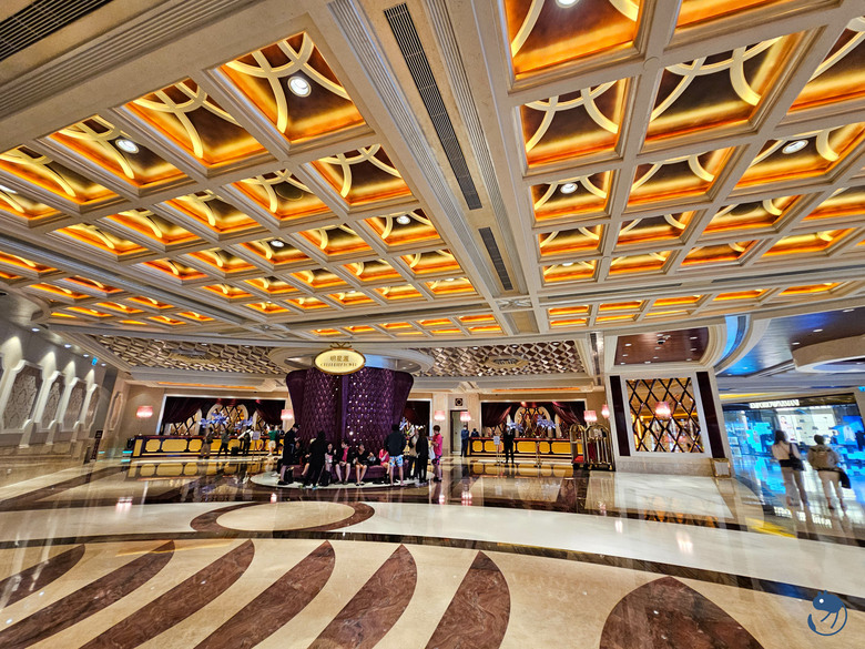 澳門|*交通便利 吃喝玩樂都適宜* 新濠影匯 Studio City Macau