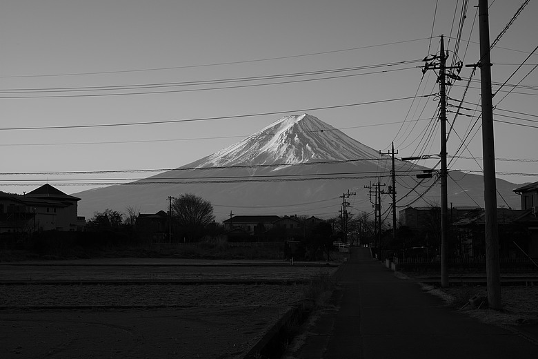 [分享] 當旅遊照少了色彩(下) — Leica M10