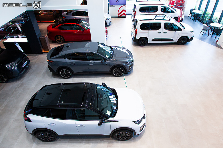 【國內新訊】北市首座Stellantis Brand House，Peugeot、Citroen、Alfa Romeo、Jeep內湖旗艦品牌中心正式啟用！