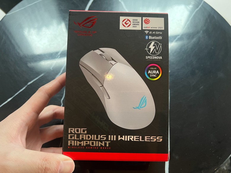 [輕開箱] ROG Gladius III Wireless Aimpoint 三模滑鼠
