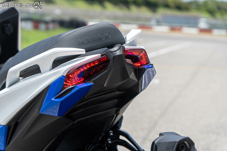 KYMCO G7 賽道試駕｜電推、減重轉生大進化！