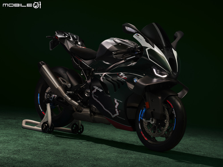 點我看大圖 曼島TT歡慶115屆!BMW Motorrad推出曼島TT特仕版M 1000 RR!