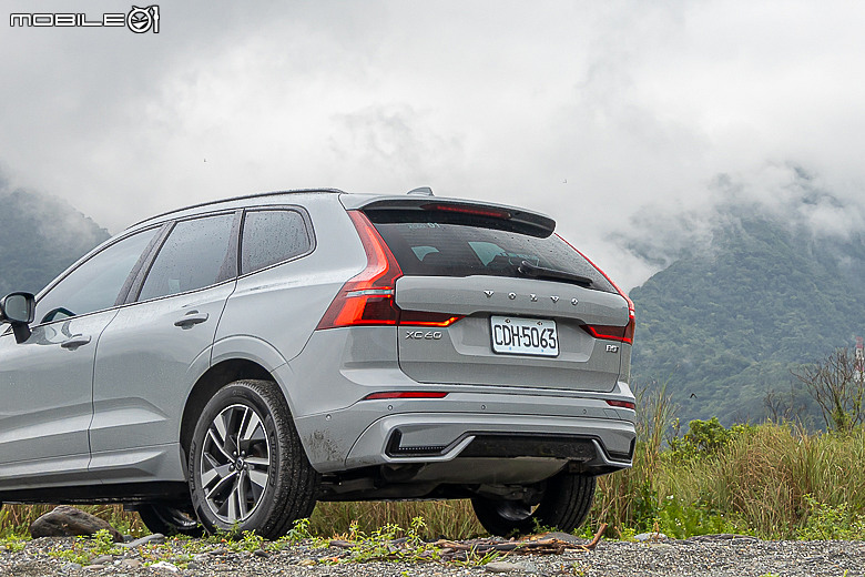 Volvo 小改款 XC60 B5 試駕｜保留核心優勢，高級感再強化！