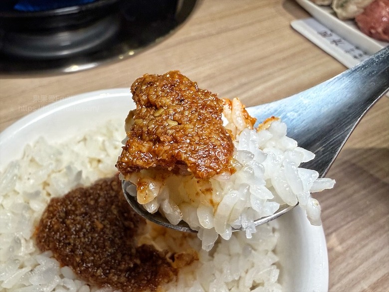 點我看大圖 四代傳承古早味!手炒沙茶爐清甜不膩,越煮越香,台中聚餐推薦