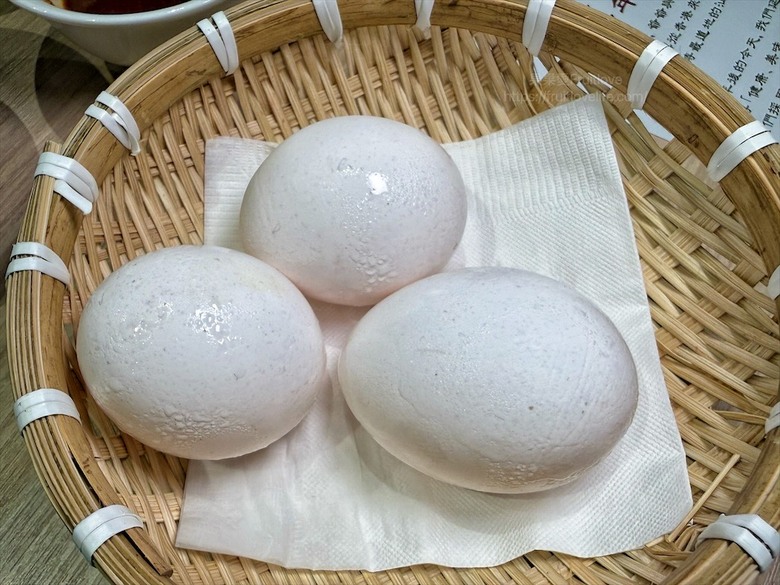 點我看大圖 四代傳承古早味!手炒沙茶爐清甜不膩,越煮越香,台中聚餐推薦