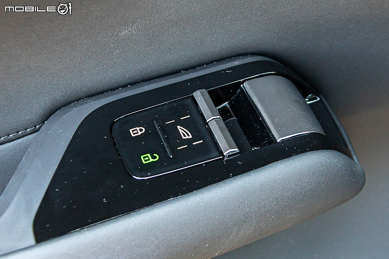 Volvo EX90 美國試駕報導｜承先啟後、引領未來的七座電動休旅！