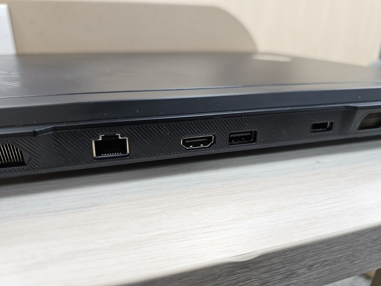 MSI Raider 16 HX B2WH-026TW 新工作伙伴開箱