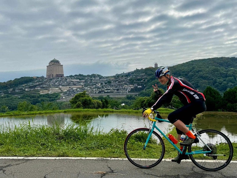 跟著SCC車隊賴神順騎如來神掌，KHS vitamin E輕旅行