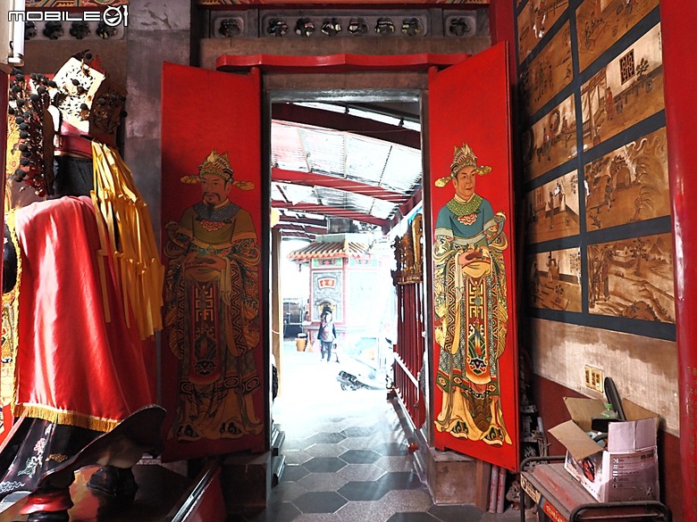 彰化 彰邑聖王廟(威惠宮)、大西門福德祠、彰邑關帝廟、彰邑慶安宮、懷忠祠、曇花佛堂、梨春園曲館 — 彰化市區古蹟探訪之一