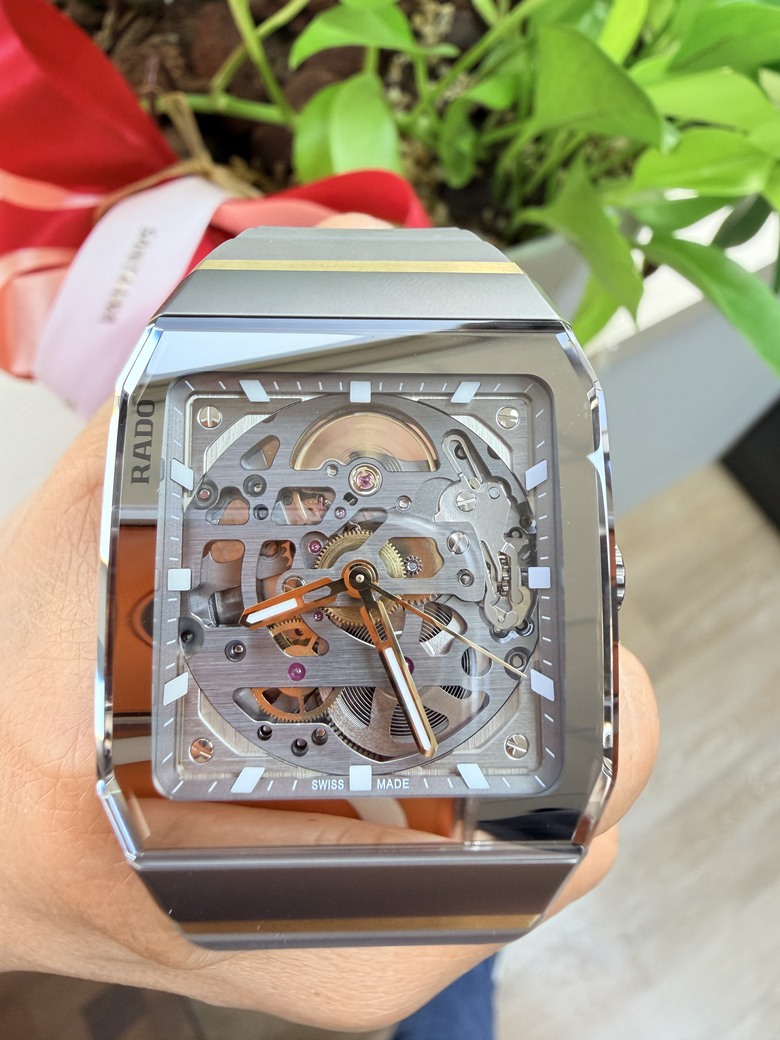 【開箱】方的、鏤空的、還全陶瓷 — Rado Anatom Skeleton 入手小記