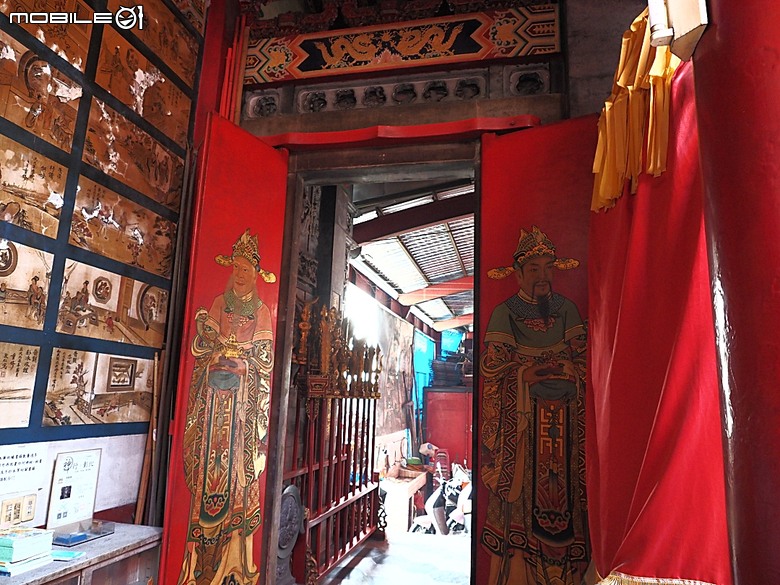 彰化 彰邑聖王廟(威惠宮)、大西門福德祠、彰邑關帝廟、彰邑慶安宮、懷忠祠、曇花佛堂、梨春園曲館 — 彰化市區古蹟探訪之一