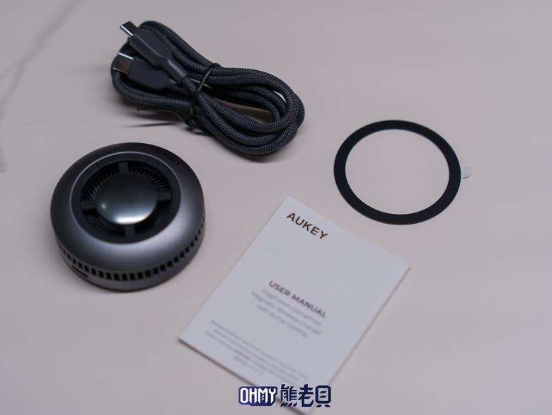 手機散熱器開箱！ AUKEY小冰充G10A 這款支援邊降溫+邊充電