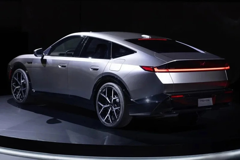 Honda 集團調整電動化戰略 Acura 全面擁抱油電