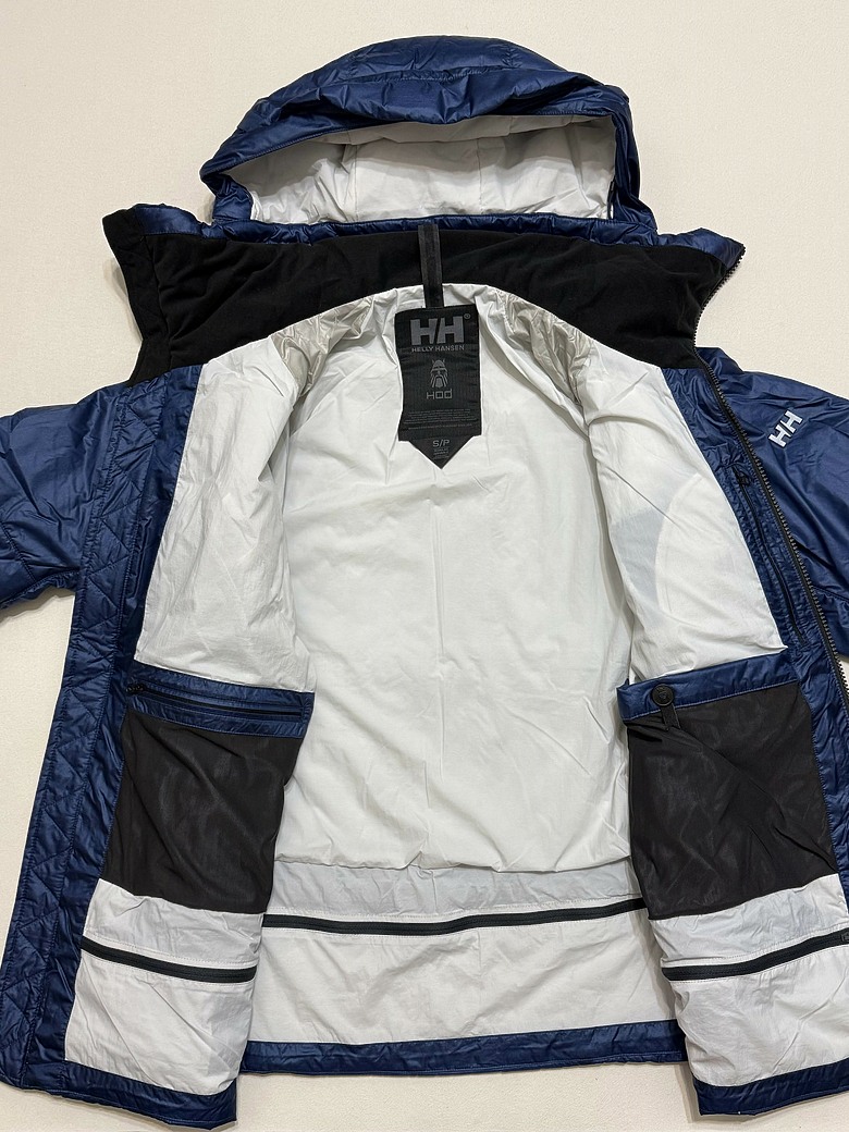 【簡單開箱】Helly Hansen Graphene 外套
